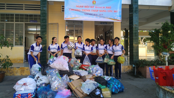 Cac-em-hoc-sinh-thuc-hien-phong-trao-Ke-hoach-nho.png