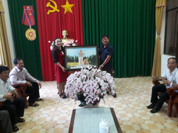 Giao-luu-hoc-tap-kinh-nghiem-voi-MTTQ-VN-TP-Bao-Loc-2019.png