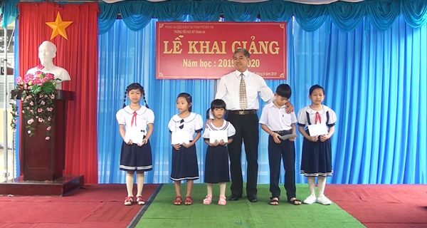 Khai-giang-nam-hoc-tieu-hoc-MTA-2019.png