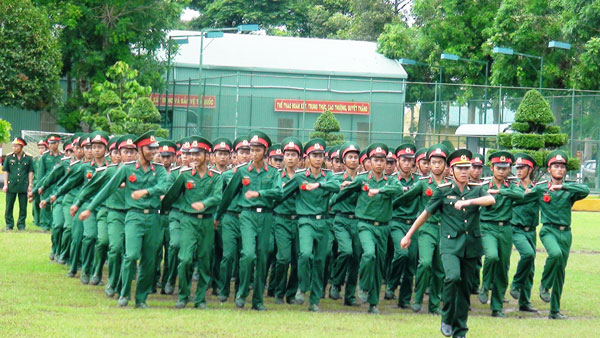Lanh-dao-thanh-pho-Ben-Tre-tham-tan-binh-2018-1.jpg