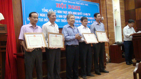 So-ket-15-nam-mo-hinh-kinh-te-tap-the.png