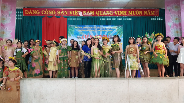 THCS-VP-thi-thoi-trang-dua.png