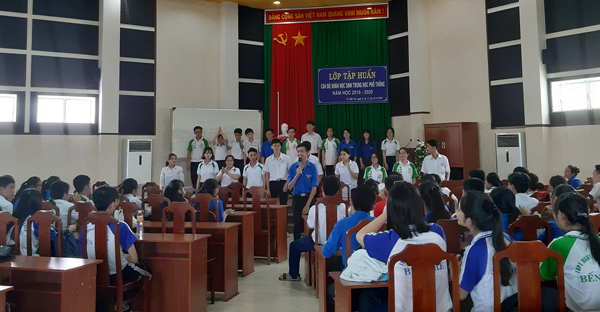 Tap-huan-cong-tac-doan-11-2019.png