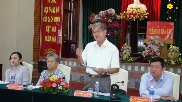 Thanh-uy-BT-hop-mat-dau-xuan-2019.png