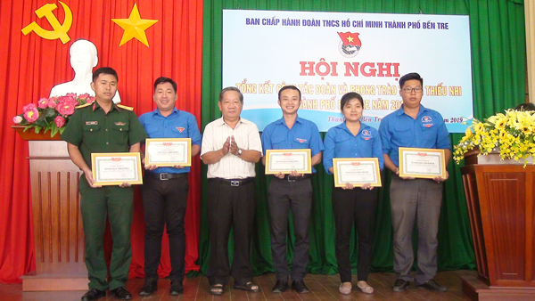 Tong-ket-cong-tac-doan-va-pt-thanh-thieu-nhi-2018.png