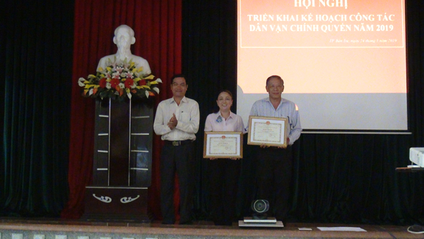 Tong-ket-dan-van-chinh-quyen-2018-trien-khai-nam-2019.png