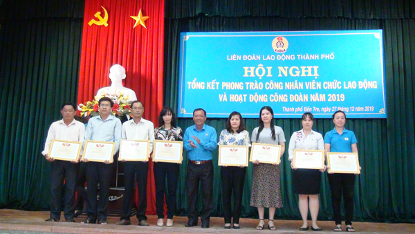 tong-ket-pt-cong-nhan-vien-chuc-2019.png