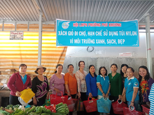 Mo-hinh-su-dung-tui-nylon-tu-huy-2019.jpg