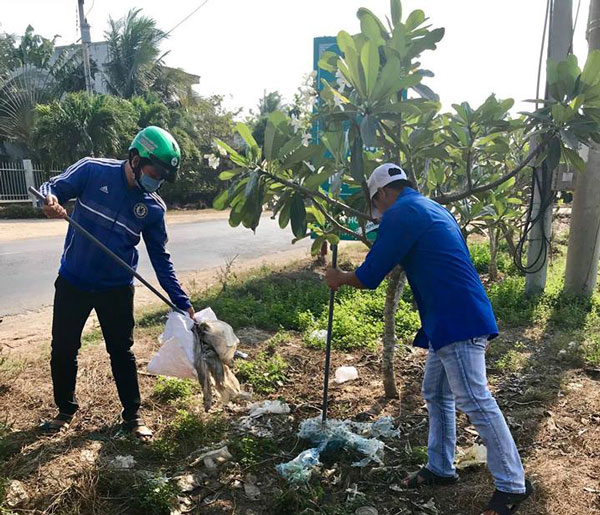 tuyen-truyen-phong-chong-rac-thai-nhua-2019.jpg