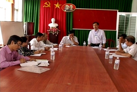 Hội đồng nhân dân thành phố Bến Tre làm việc với Ủy ban nhân dân phường Phú Tân.