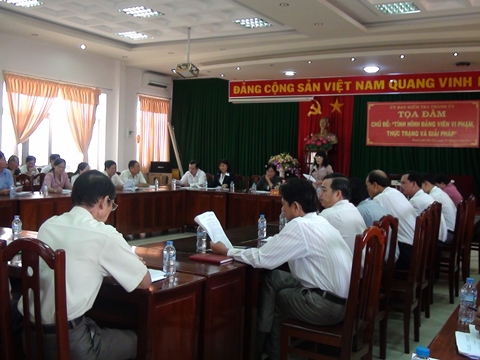 Quang cảnh buổi toạ đàm