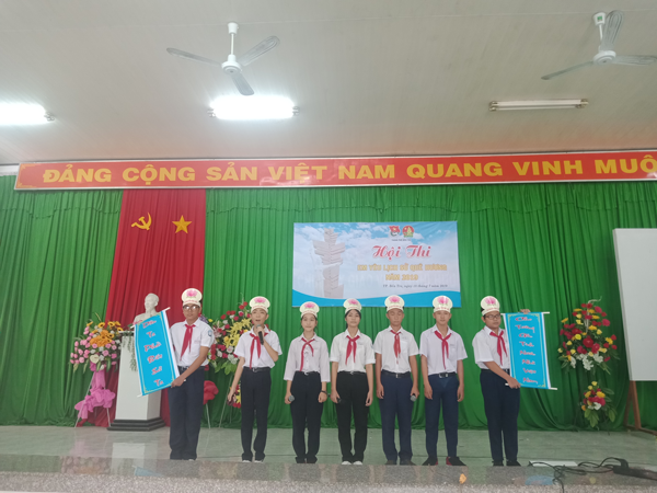 Hoi-thi-em-yeu-lich-su-que-huong-2019.png