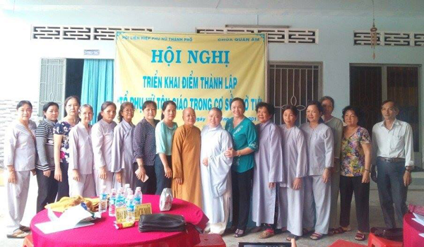 To-phu-nu-ton-giao-trong-co-so-tho-tu.png