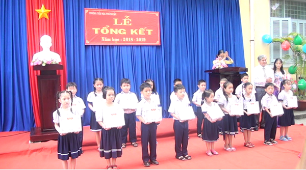 Tong-ket-nam-hoc-truong-tieu-hoc-Binh-Phu.png