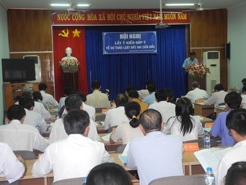 Đại biểu tham dự hội nghị